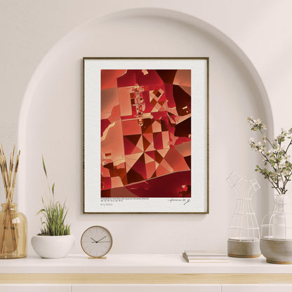 Affiche cartographique abstraite de Vaux-le-Vicomte en tons rouges et orangés, encadrée et présentée dans une niche murale blanche aux accents minimalistes et décor végétal.